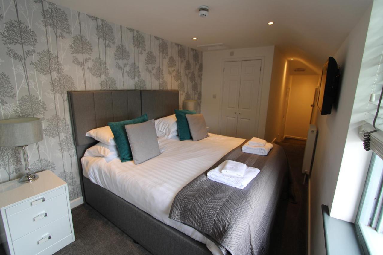 Rose And Crown Hotel & Hope And Anchor Bar Goodwick المظهر الخارجي الصورة
